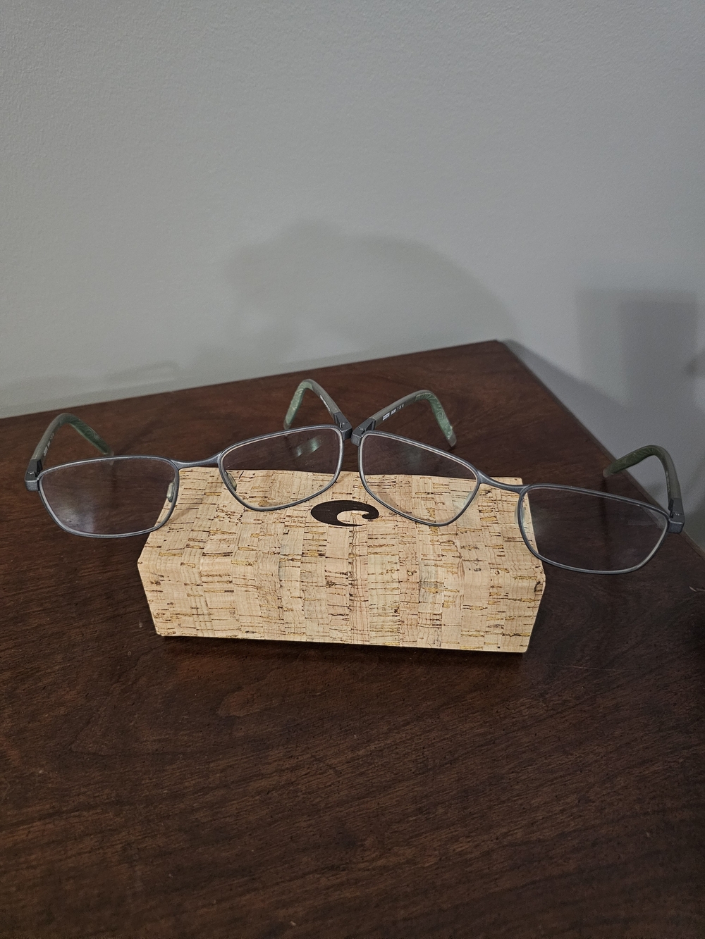 2 Pair of Costa Del Mar BEMINI ROAD 300 Reading Eye Glasses